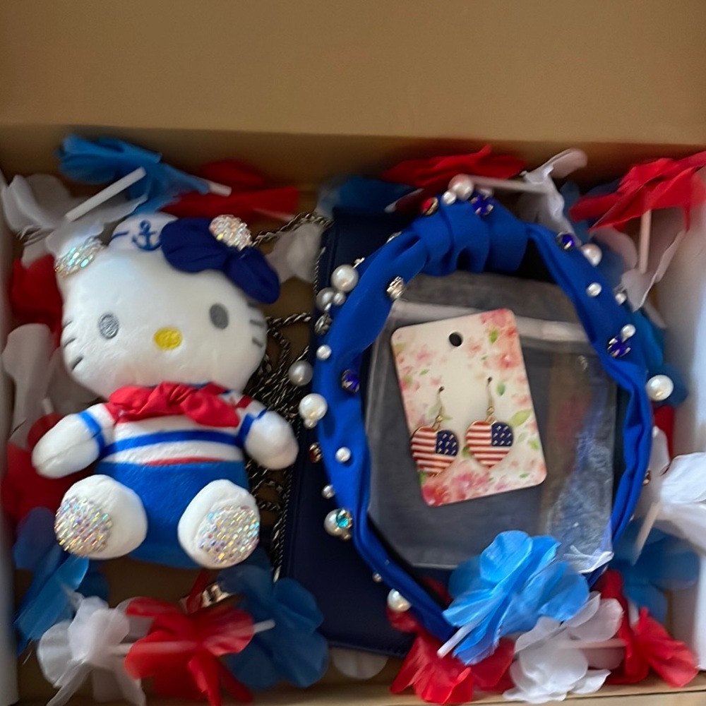 54. Hello Kitty purse charm, Sorial purse, headband patriotic set